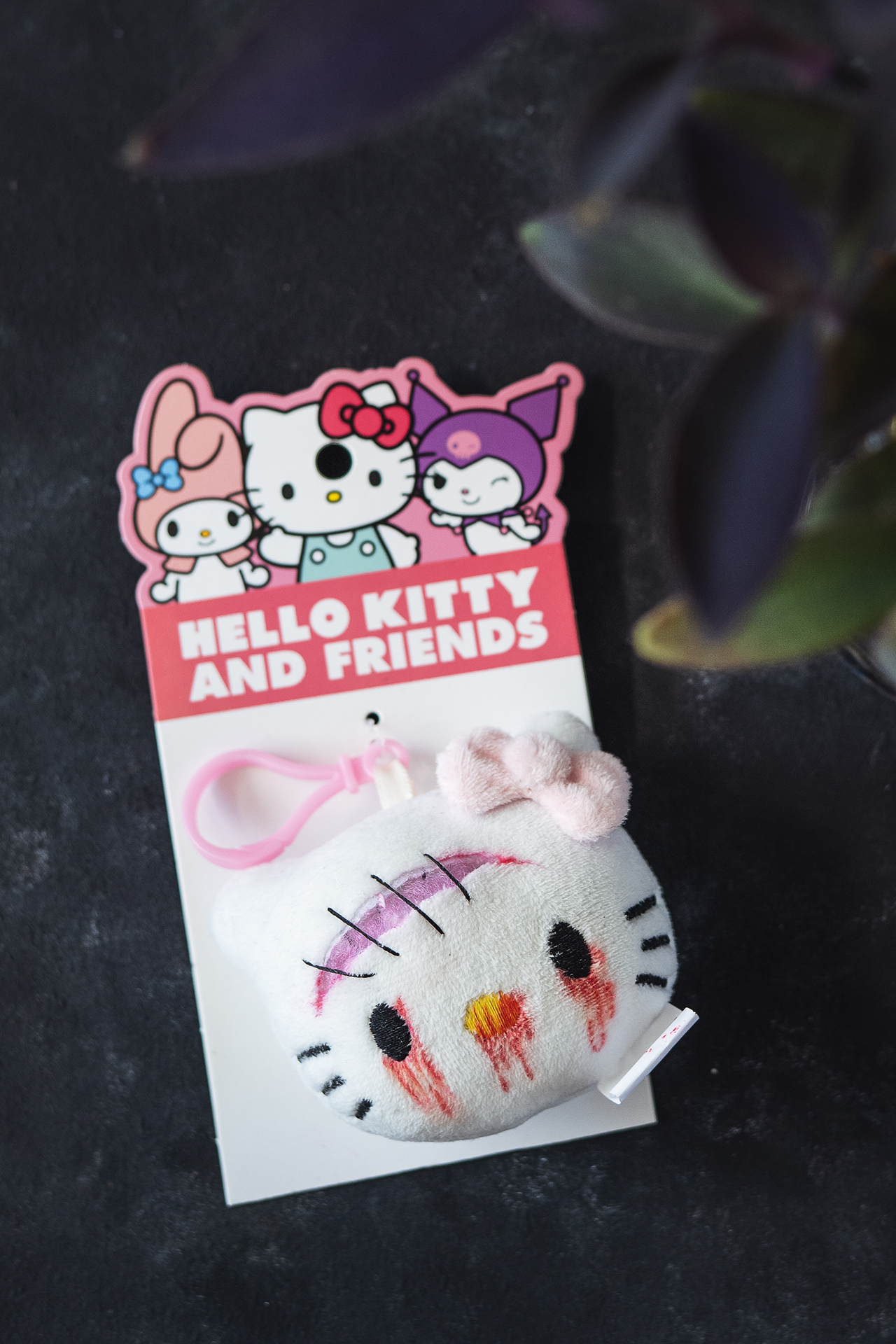 Modifyed - plyšový přívěsek – Bloody Hello Kitty Face - Obrázek 2
